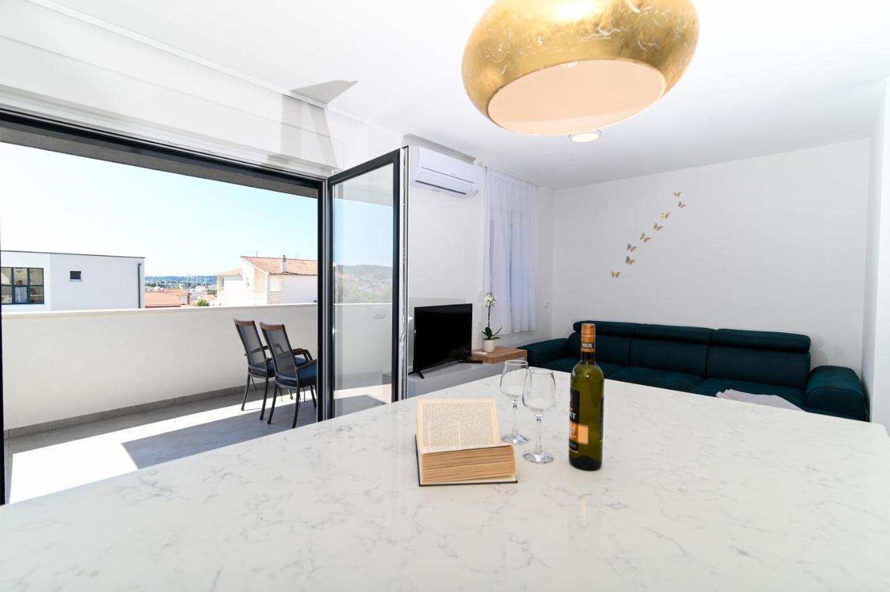 Apartment Laura, Free Parking, Balcony, 4 Ppl Трогір Екстер'єр фото